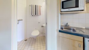 Large Ensuite Studio