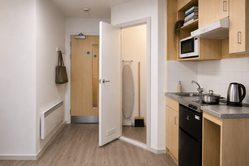 Ensuite Plus - Image 10